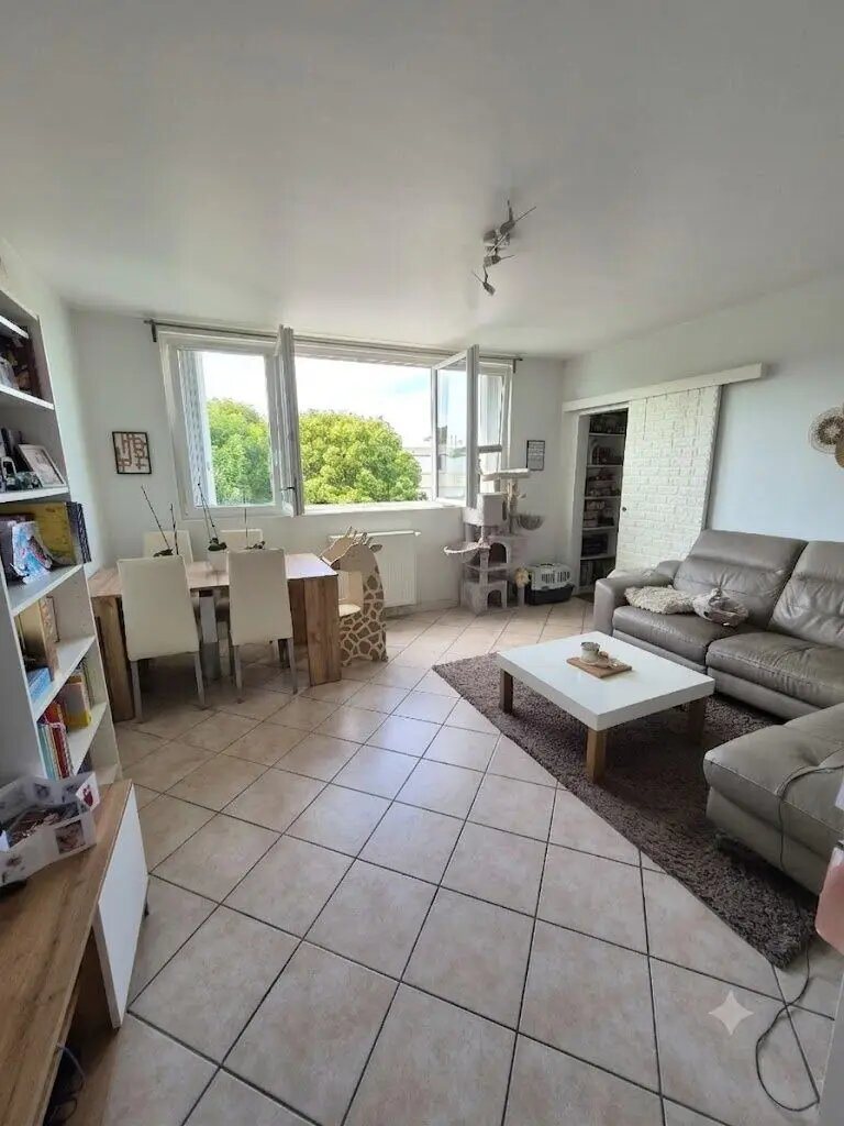 Appartement à vendre, 73m², Beynes