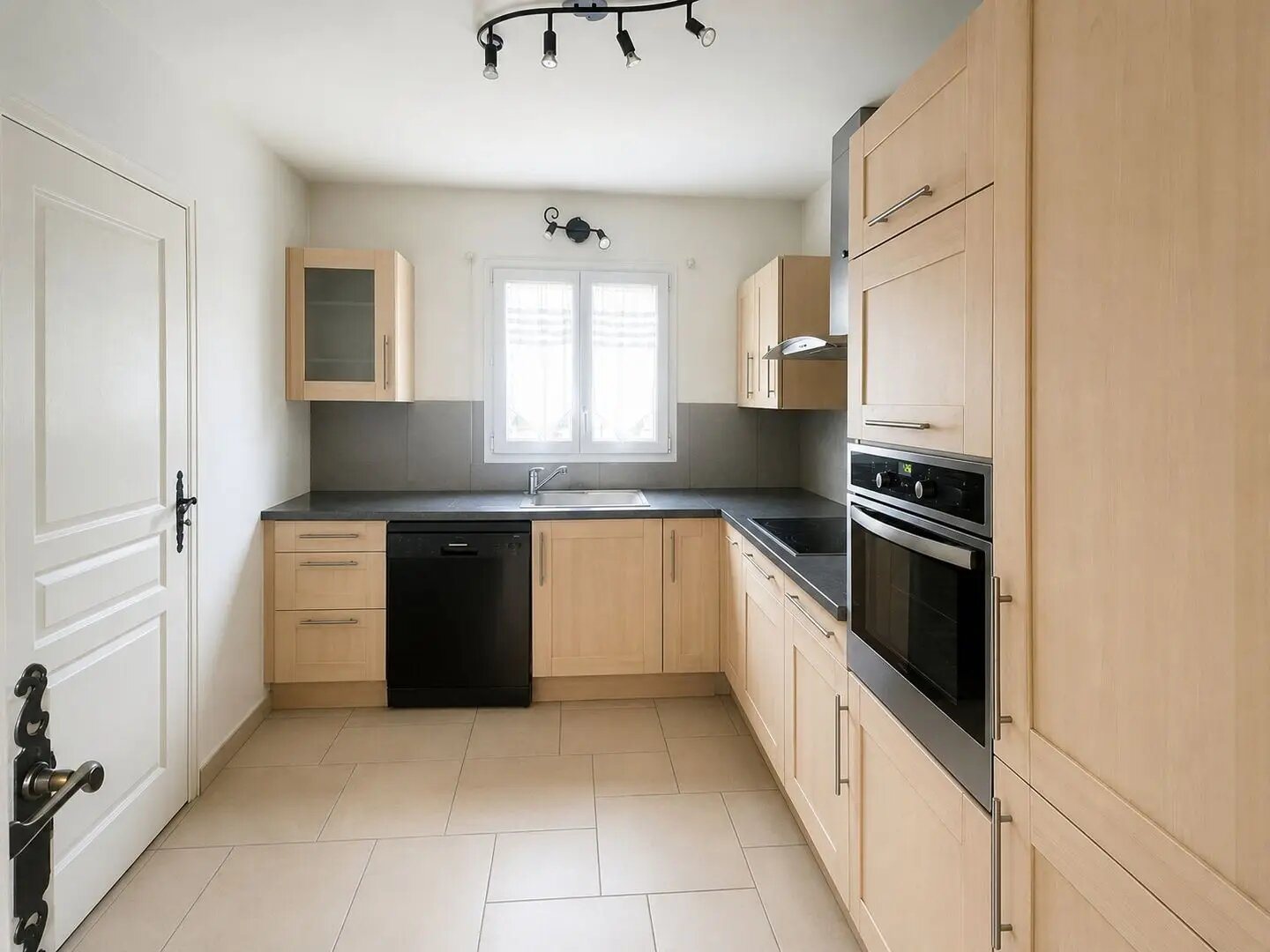 Maison à vendre, 86m², Cuers