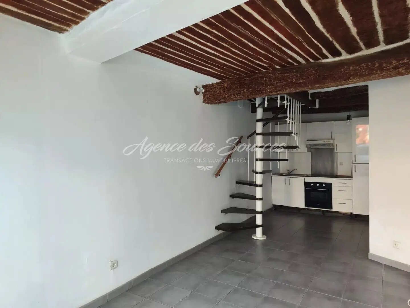 Appartement à louer, 40m², Varages