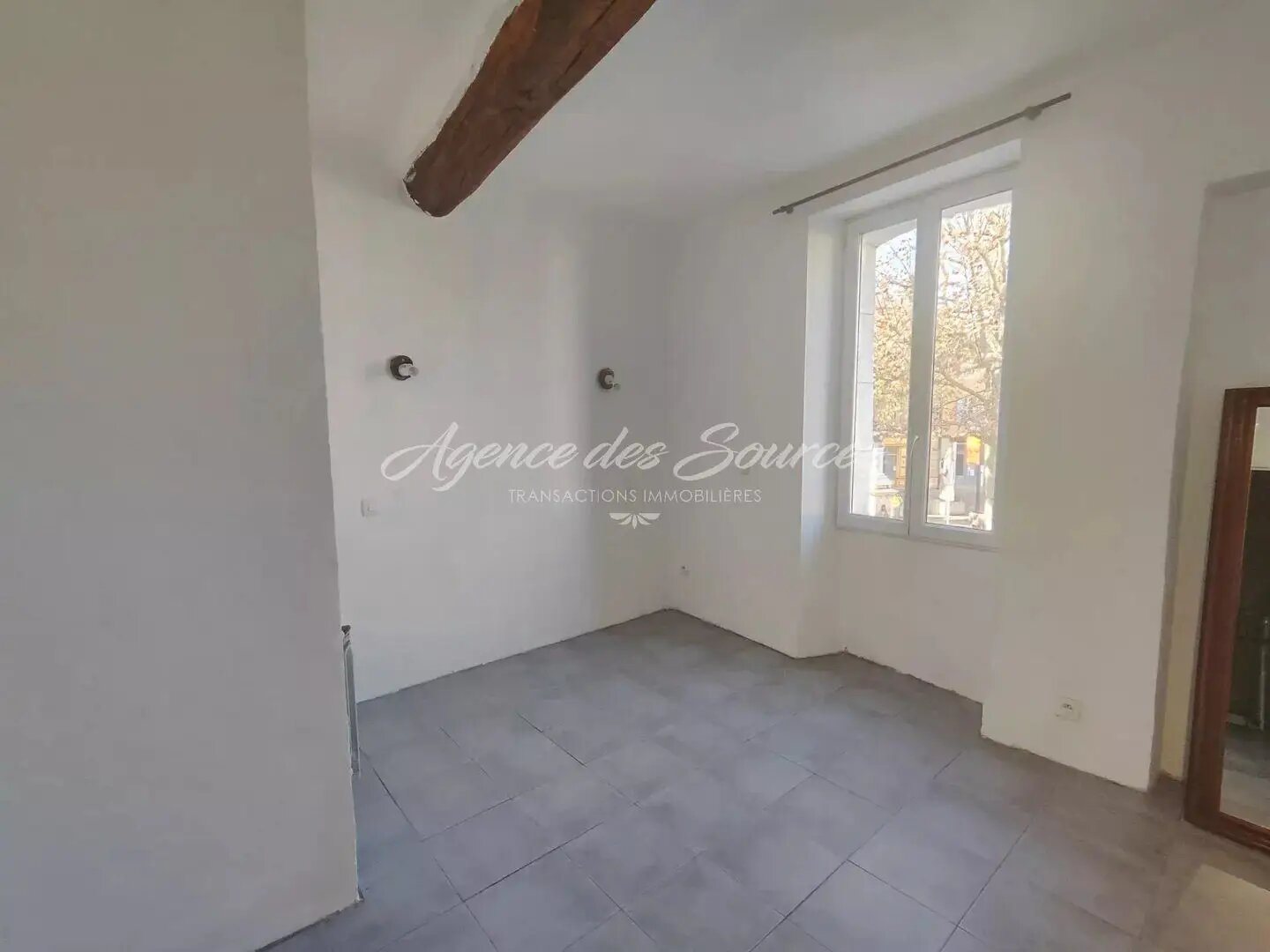 Appartement à louer, 40m², Varages