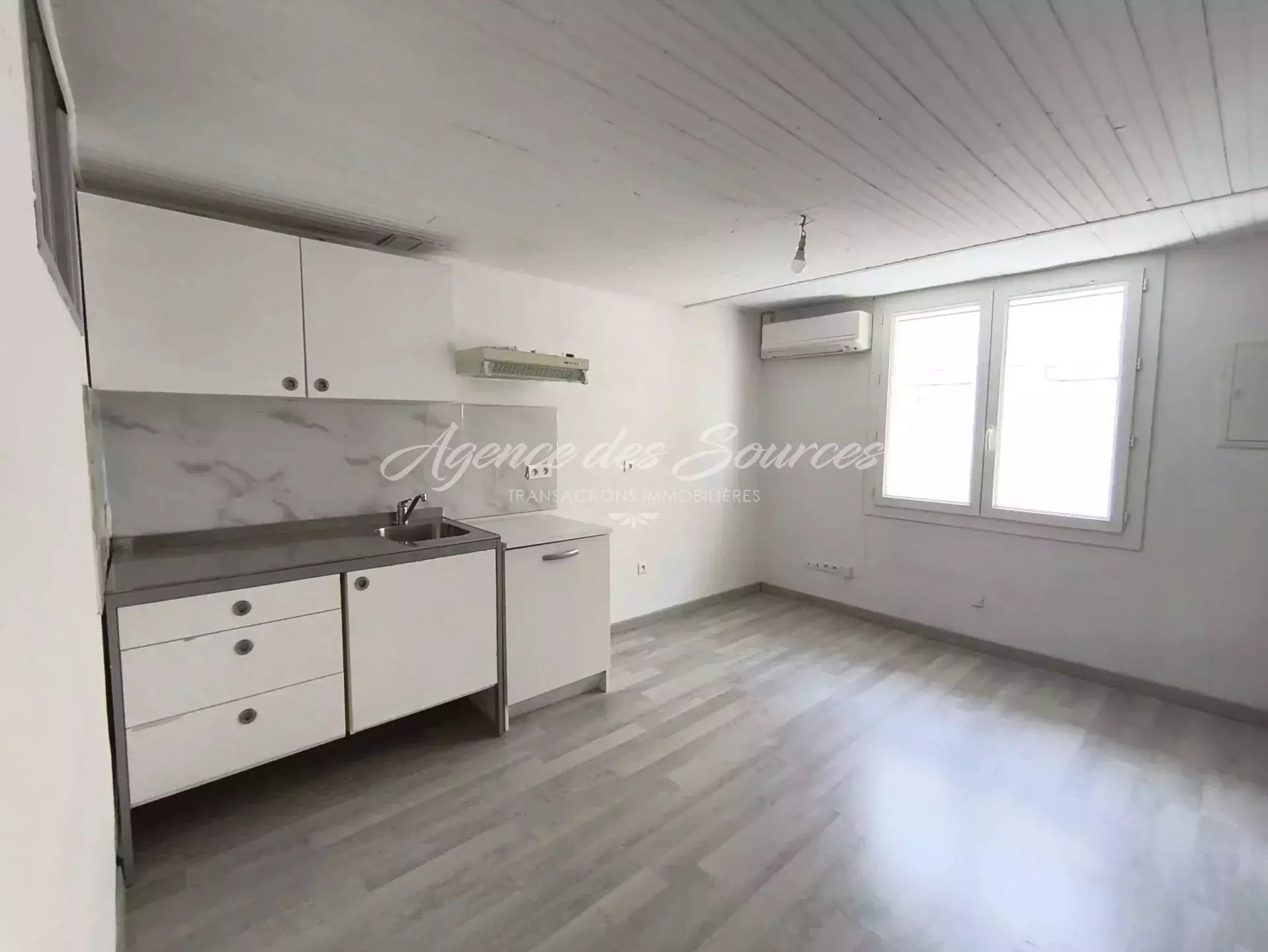 Appartement à louer, 40m², Brue-Auriac