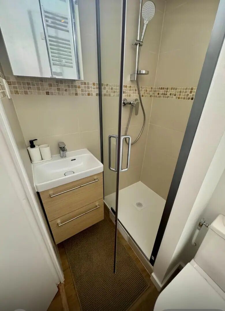 Appartement à louer, 18m², Courbevoie