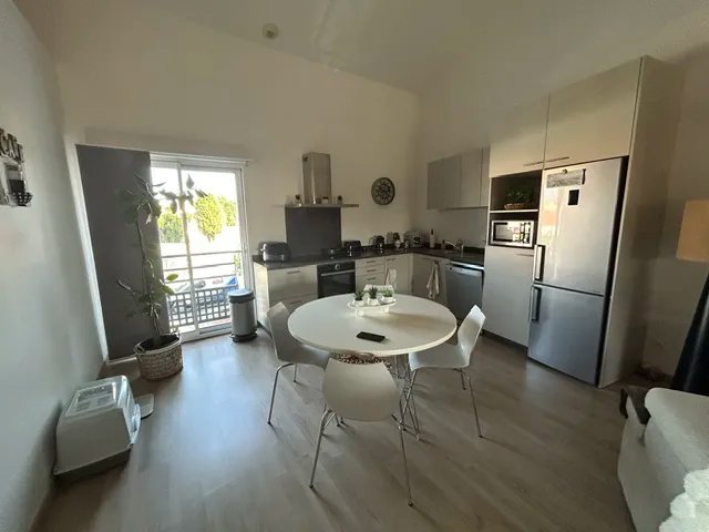 Appartement à louer, 75m², Baho