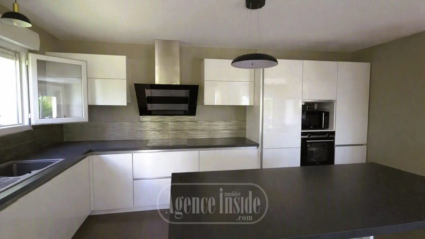 Maison à louer, 131m², Crozet
