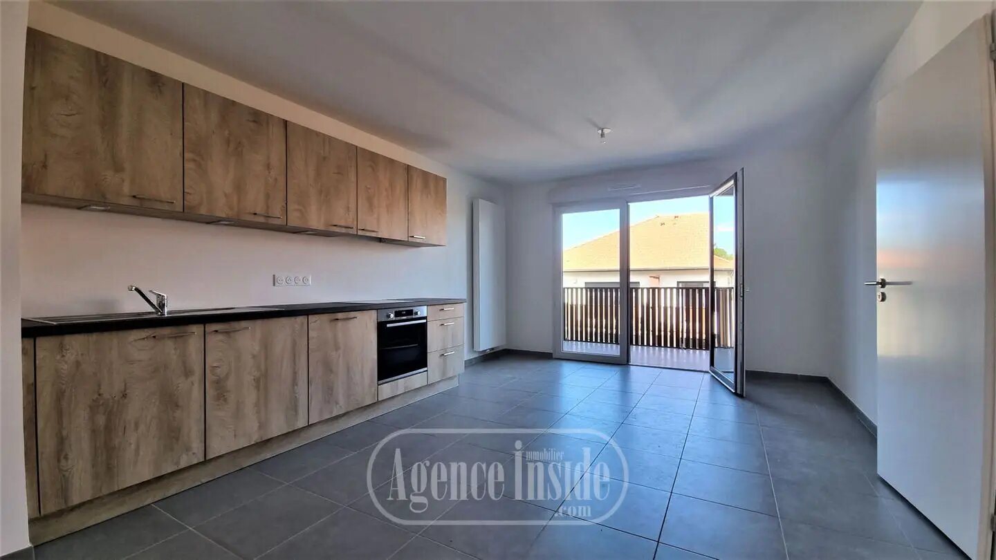 Appartement à louer, 41m², Echenevex
