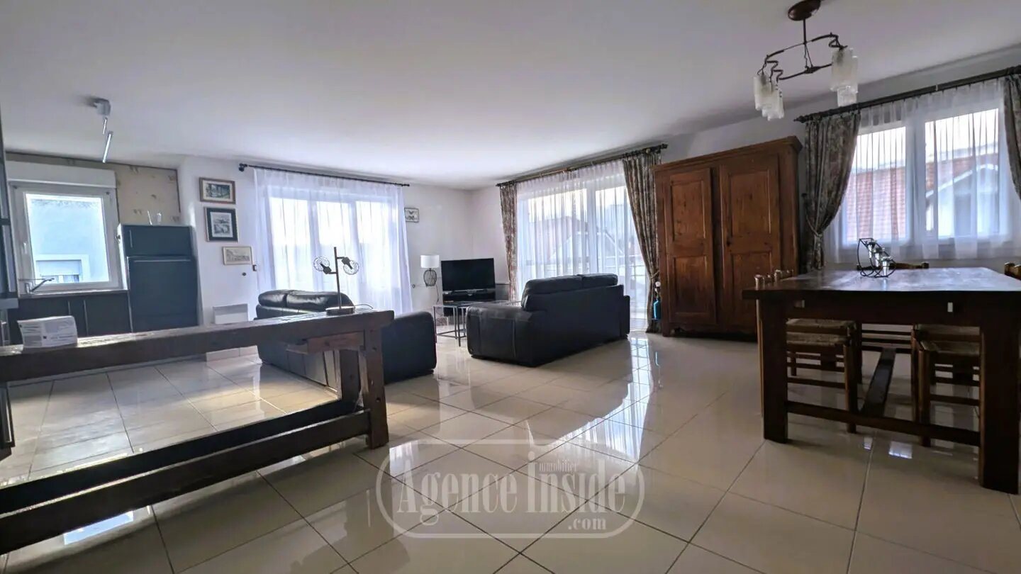Appartement à louer, 75m², Saint-Genis-Pouilly