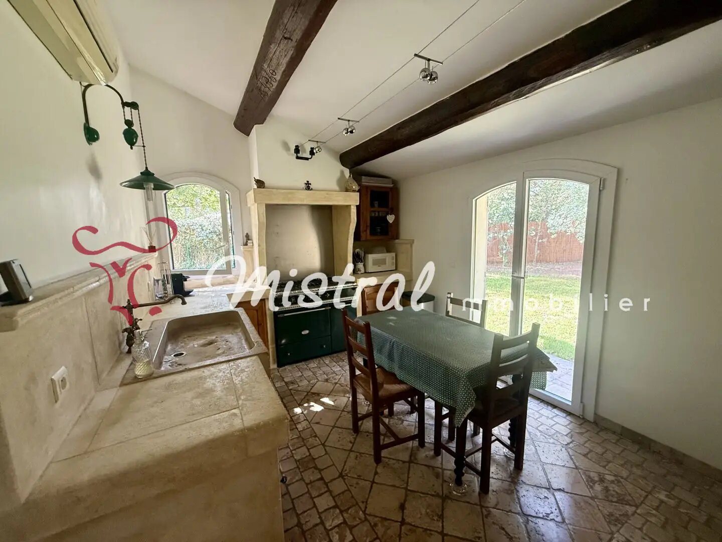 Maison à vendre, 102m², Saintes-Maries-de-la-Mer