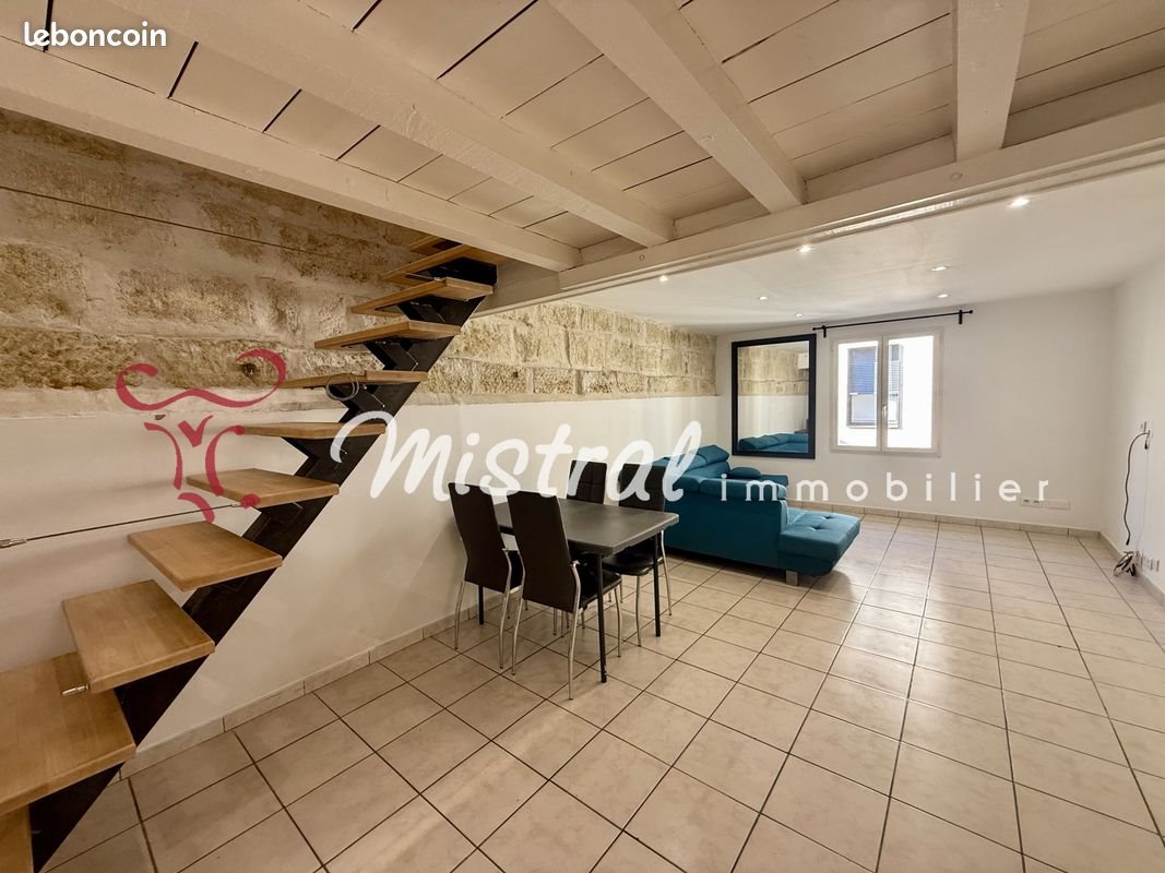 Appartement à louer, 70m², Aigues-Mortes