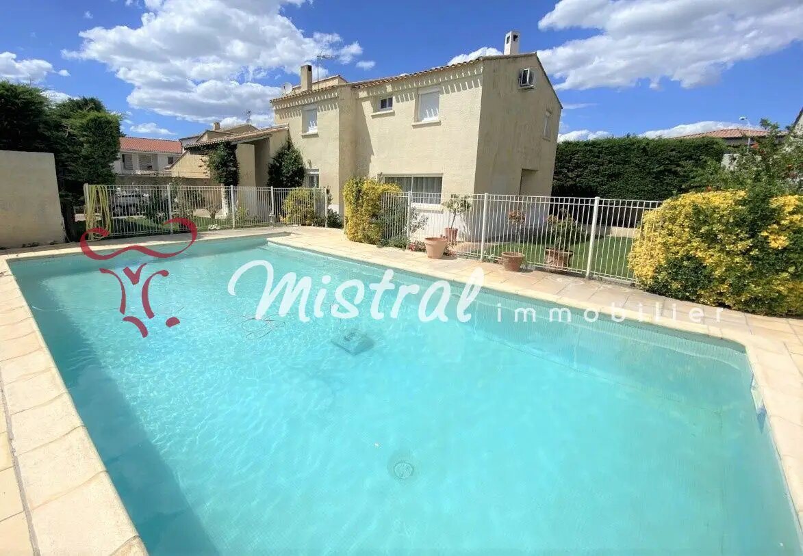 Maison à vendre, 165m², Saint-Laurent-d'Aigouze