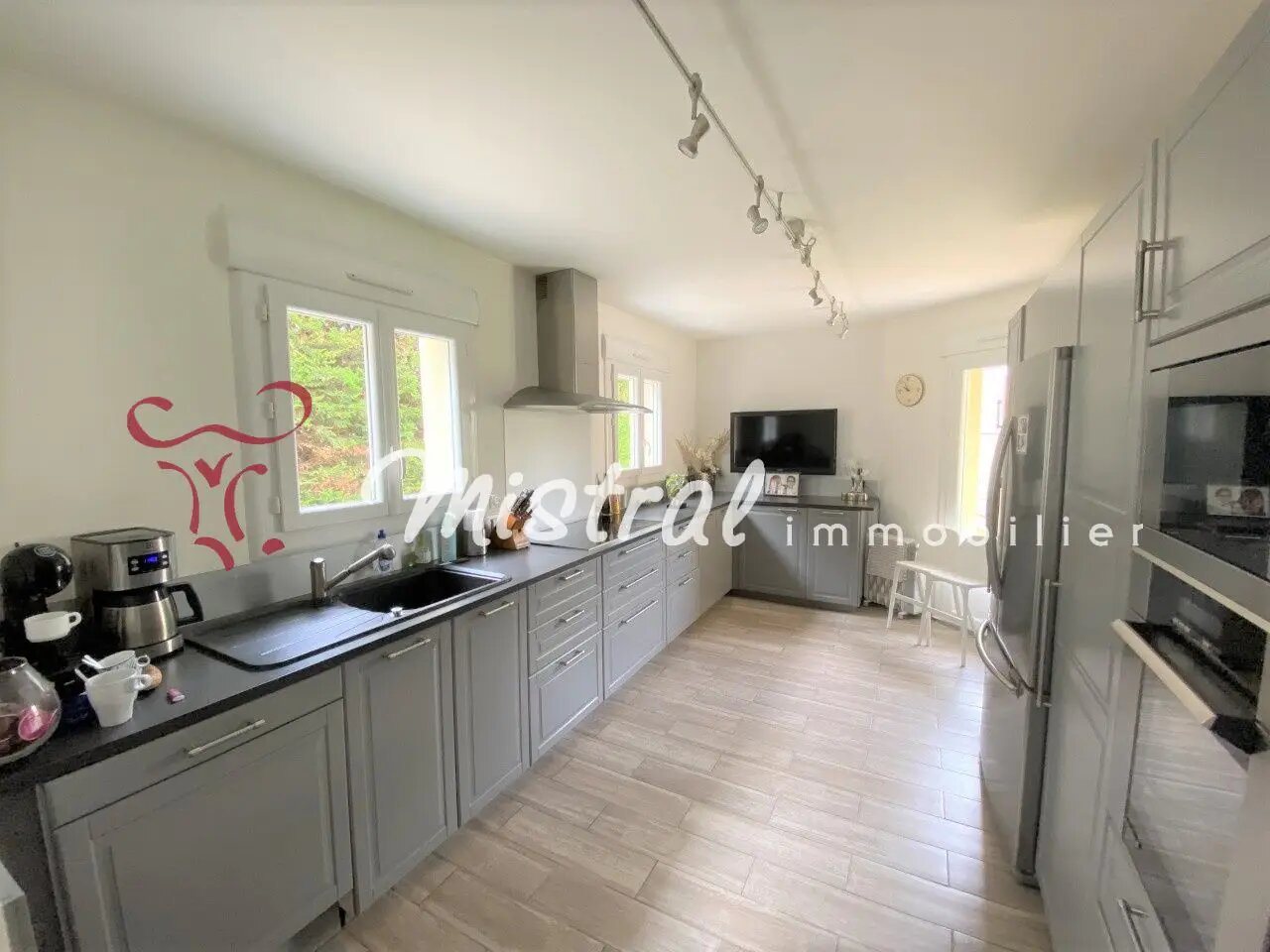 Maison à vendre, 165m², Saint-Laurent-d'Aigouze