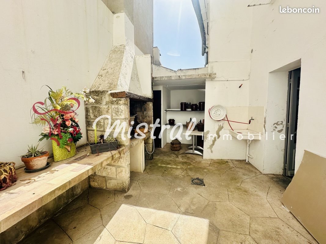 Maison à vendre, 228m², Aigues-Mortes