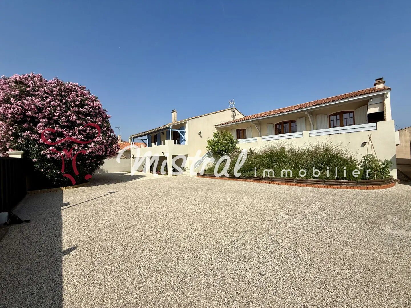 Maison à vendre, 176m², Saint-Laurent-d'Aigouze