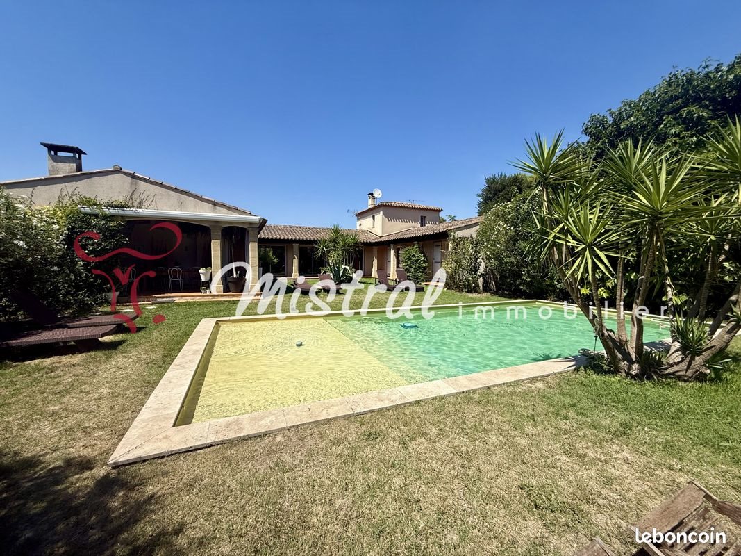 Maison à vendre, 197m², Aimargues