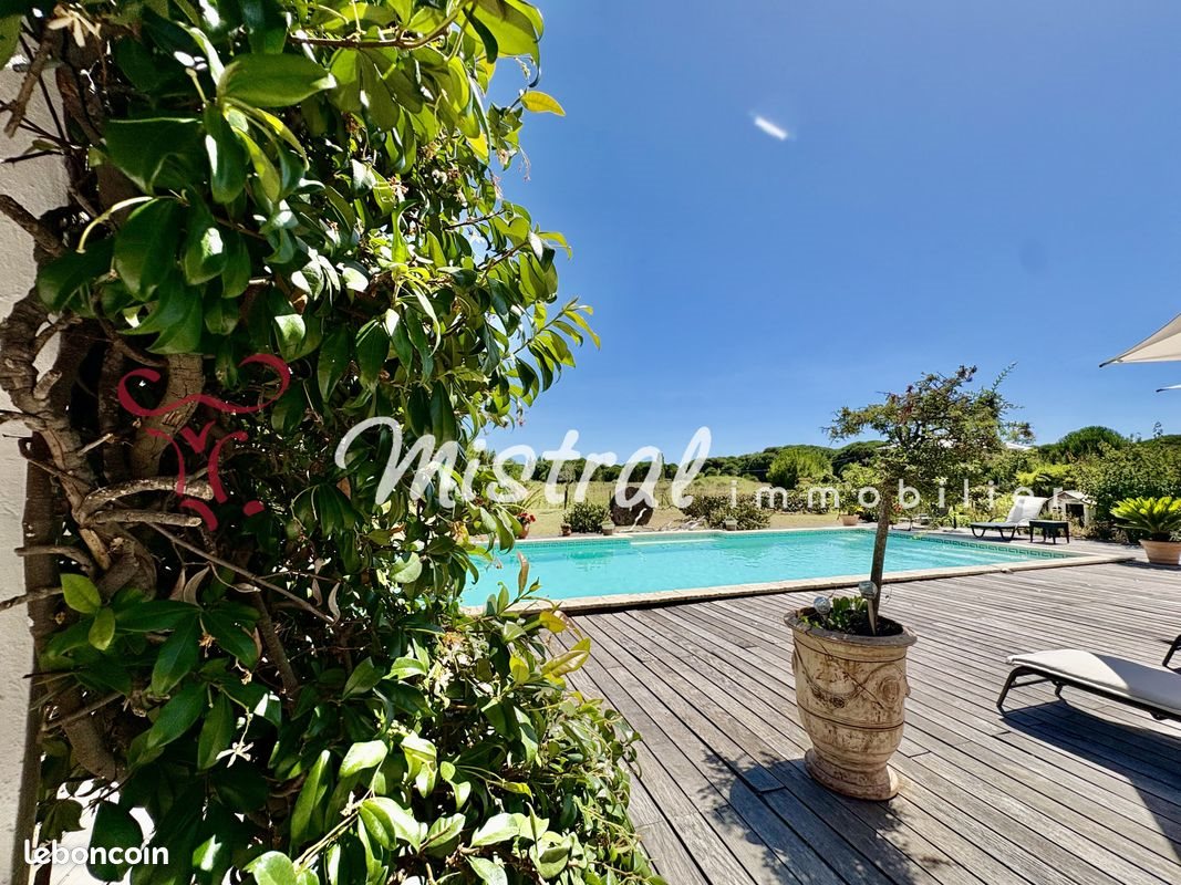 Maison à vendre, 452m², Aigues-Mortes