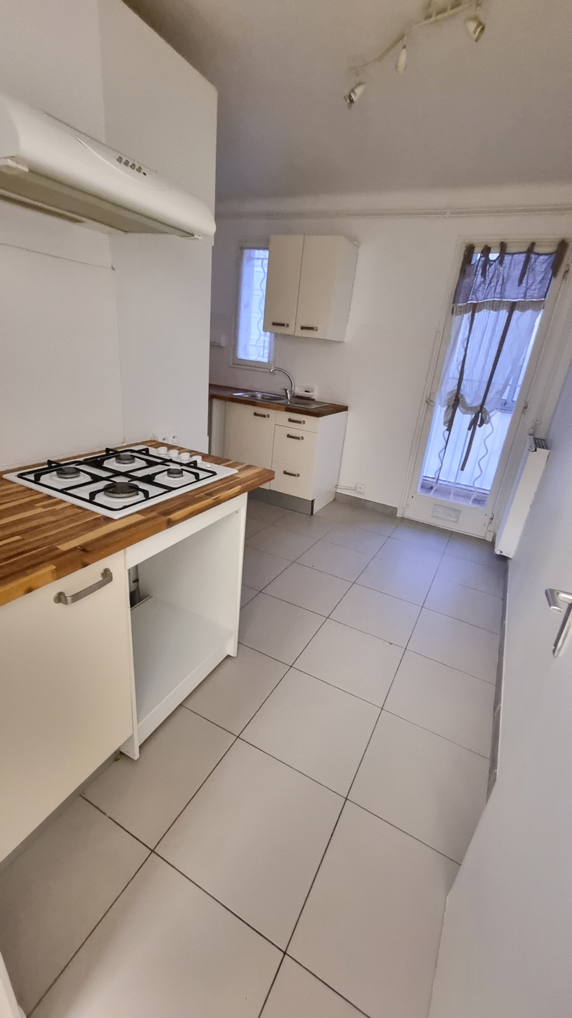 Appartement à louer, 59m², Antibes