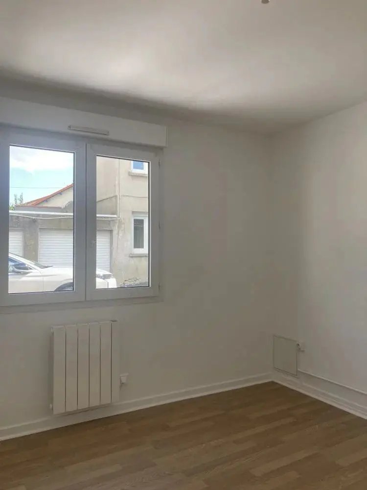 Appartement à louer, 28m², Cébazat