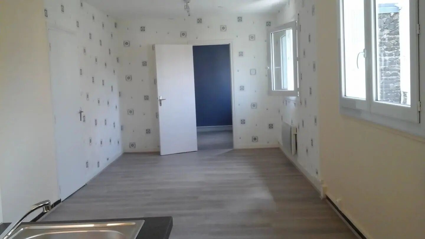 Appartement à louer, 41m², Sayat