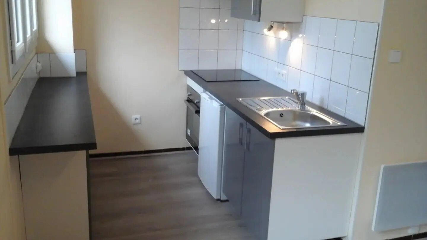 Appartement à louer, 41m², Sayat