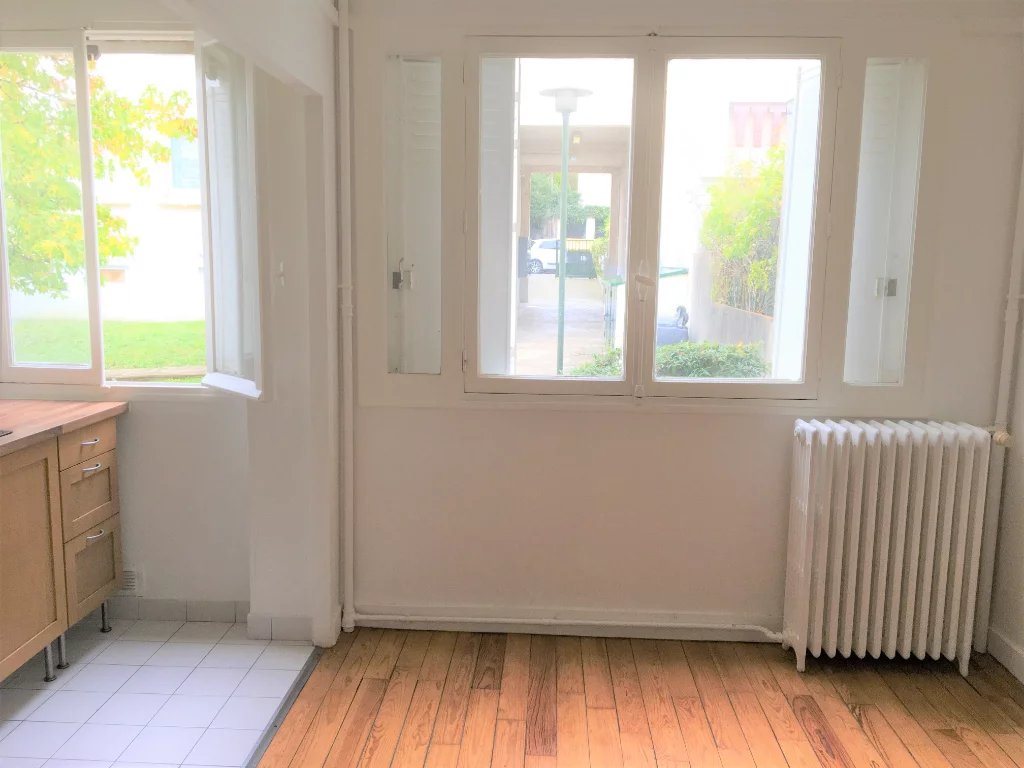 Appartement à louer, 35m², Garches