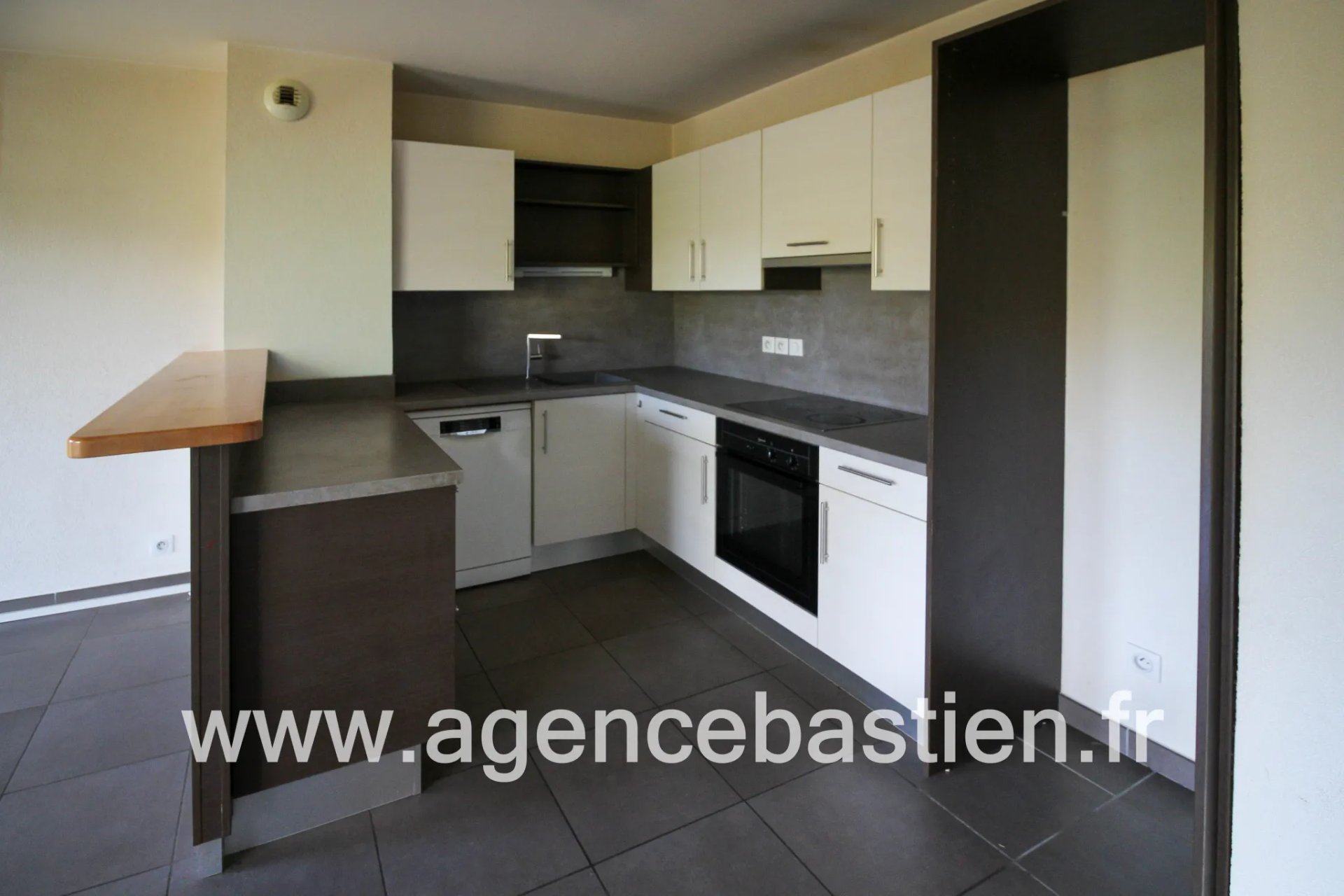 Appartement à louer, 73m², Divonne-les-Bains