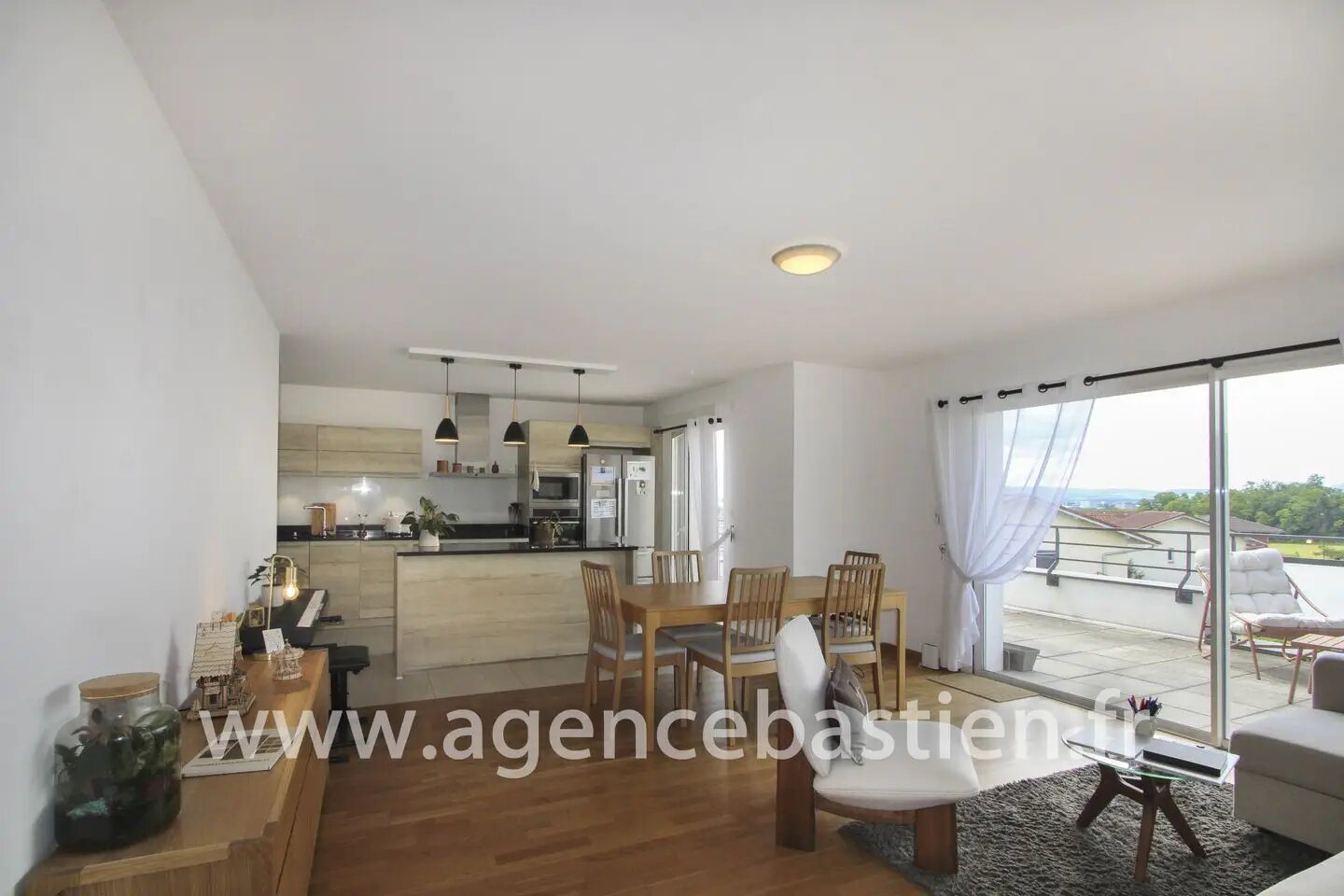 Appartement à louer, 92m², Prévessin-Moëns