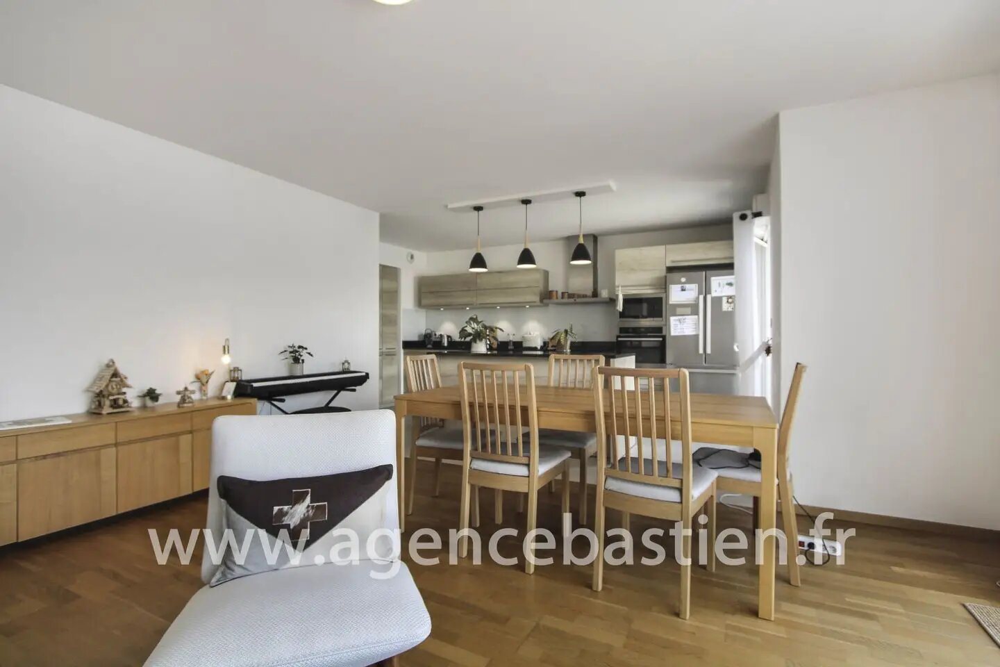 Appartement à louer, 92m², Prévessin-Moëns