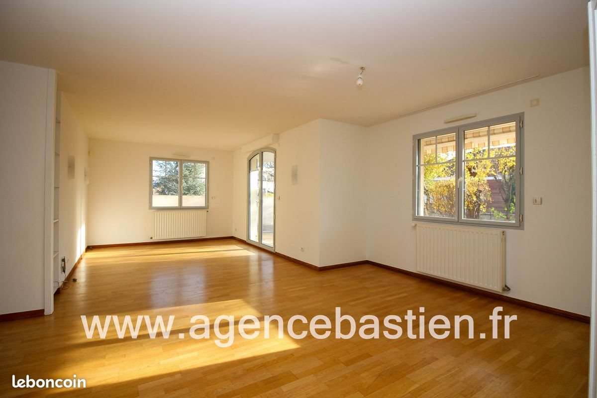 Appartement à vendre, 105m², Divonne-les-Bains