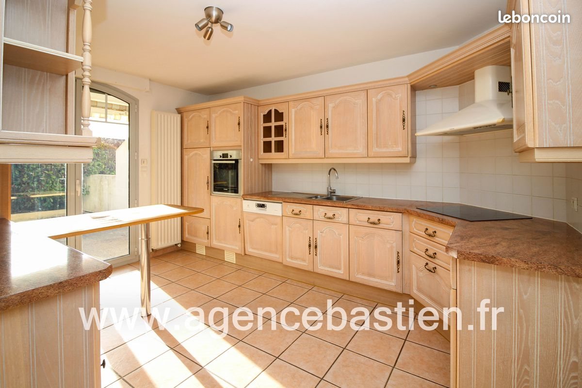 Appartement à vendre, 105m², Divonne-les-Bains