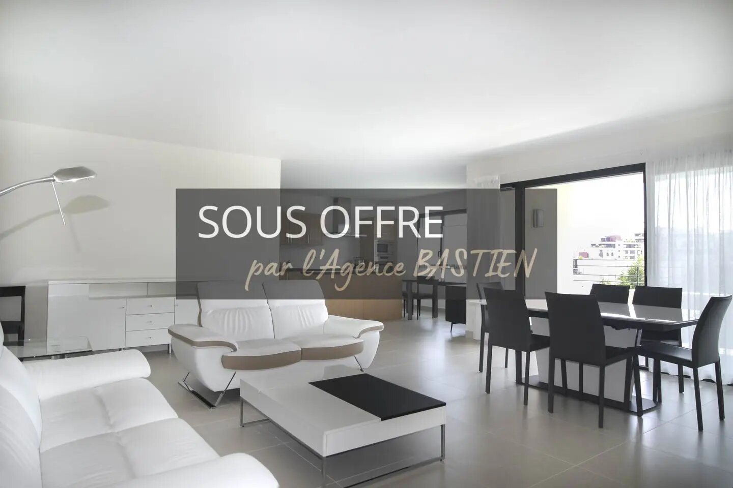 Appartement à vendre, 131m², Saint-Genis-Pouilly