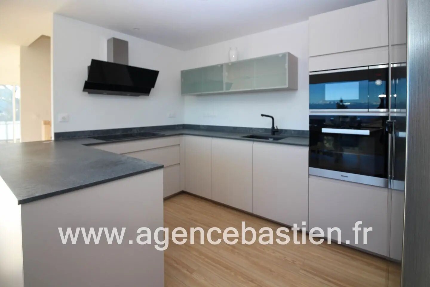 Maison à vendre, 148m², Grilly