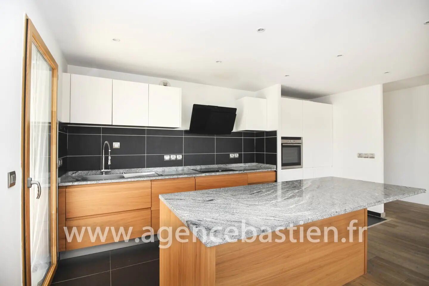 Appartement à vendre, 90m², Divonne-les-Bains