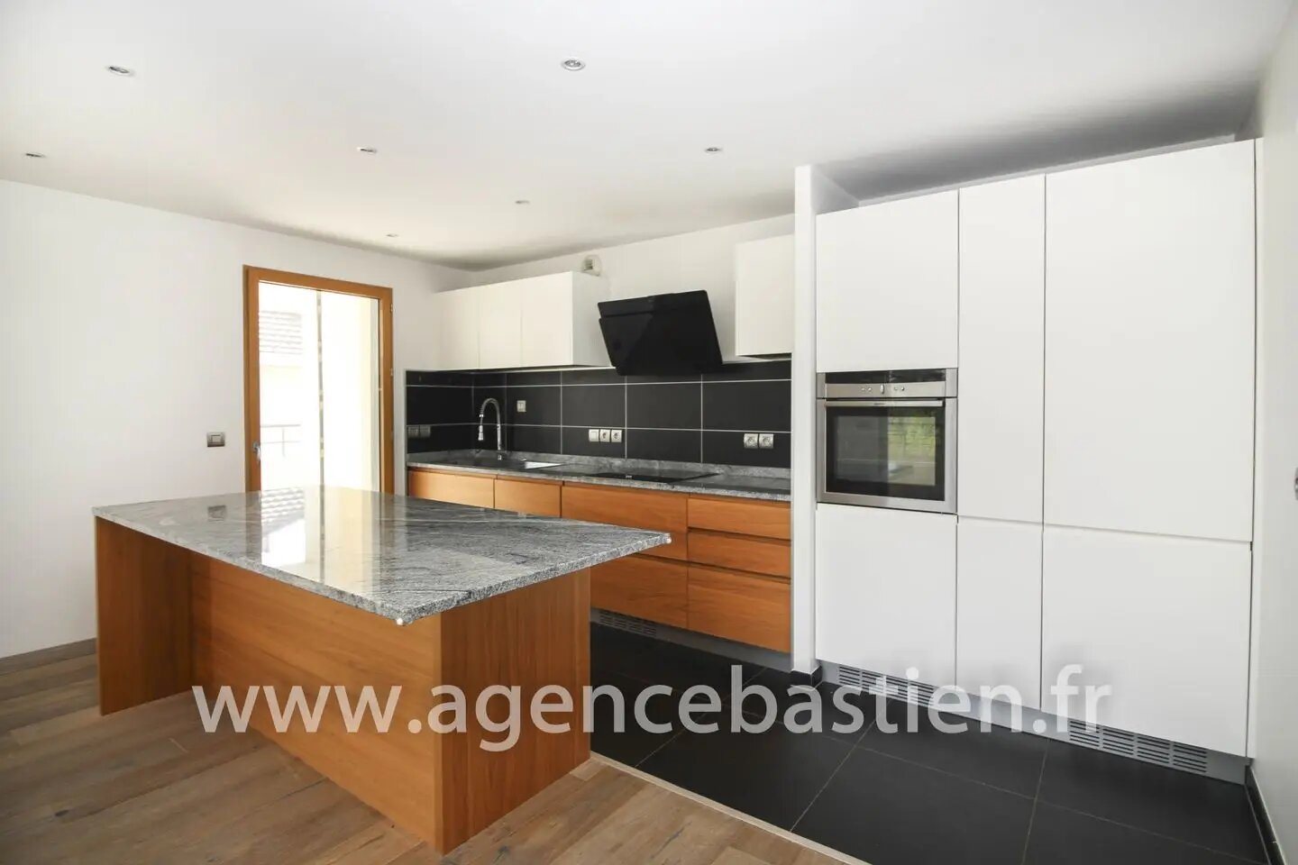 Appartement à vendre, 90m², Divonne-les-Bains