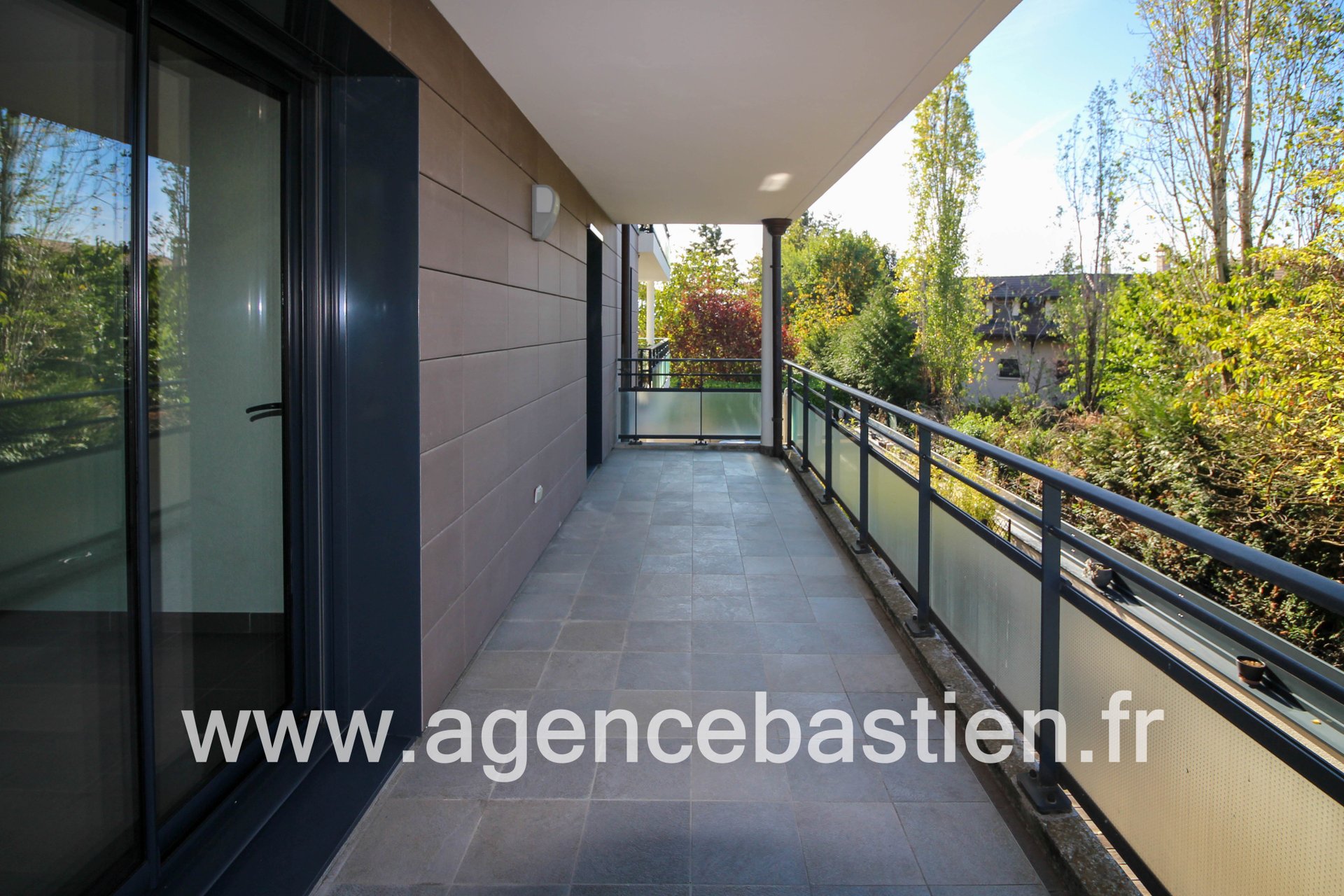 Appartement à louer, 74m², Divonne-les-Bains