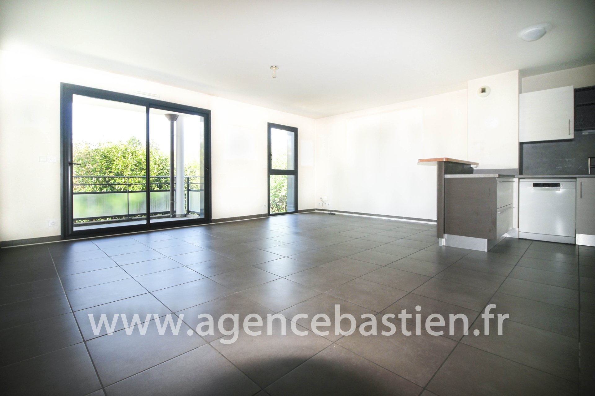Appartement à louer, 74m², Divonne-les-Bains