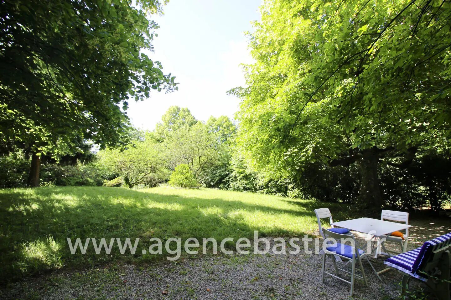Maison à vendre, 195m², Gex