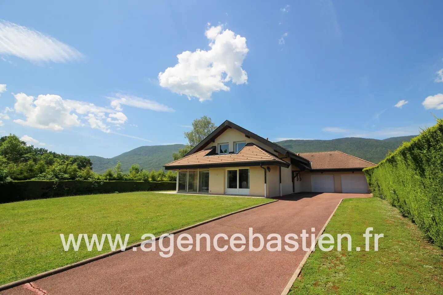 Maison à vendre, 192m², Divonne-les-Bains