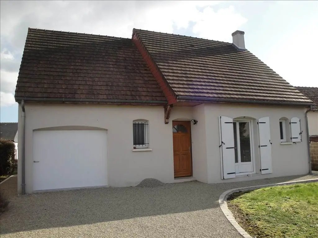 Maison à louer, 81m², Nazelles-Négron