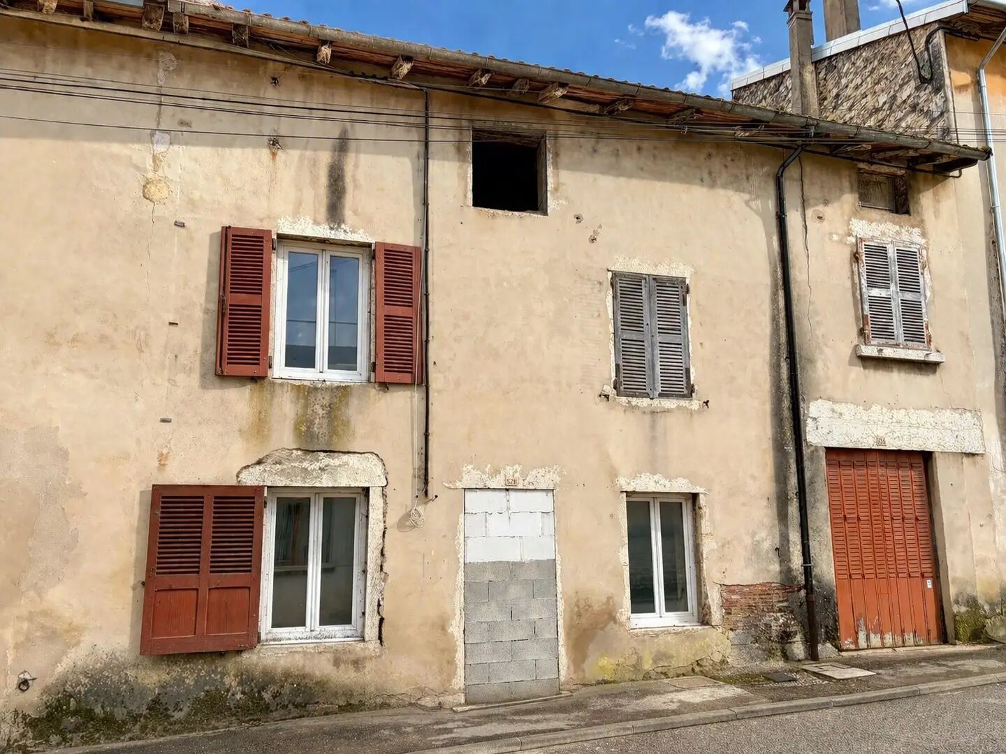Maison à vendre, 150m², Neuville-sur-Ain