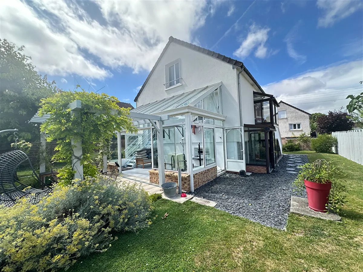 Maison à vendre, 112m², Saint-Julien-les-Villas