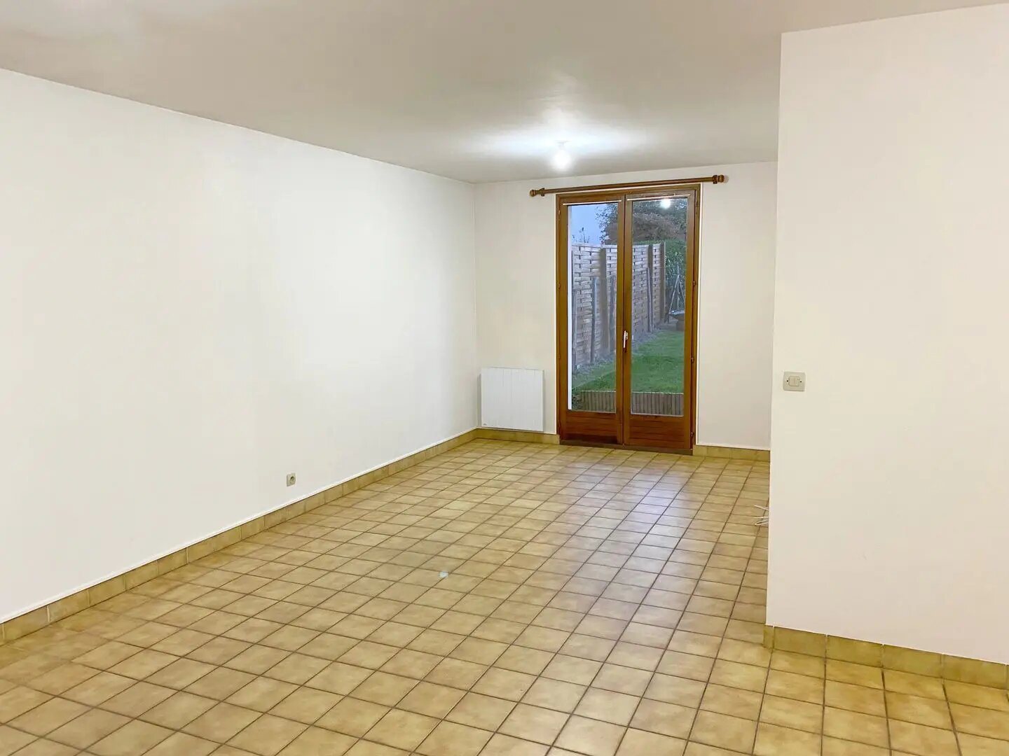 Maison à louer, 66m², Houdan