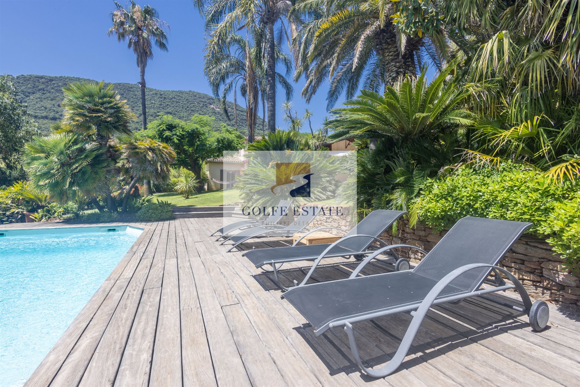 Maison à vendre, 162m², Cavalaire-sur-Mer