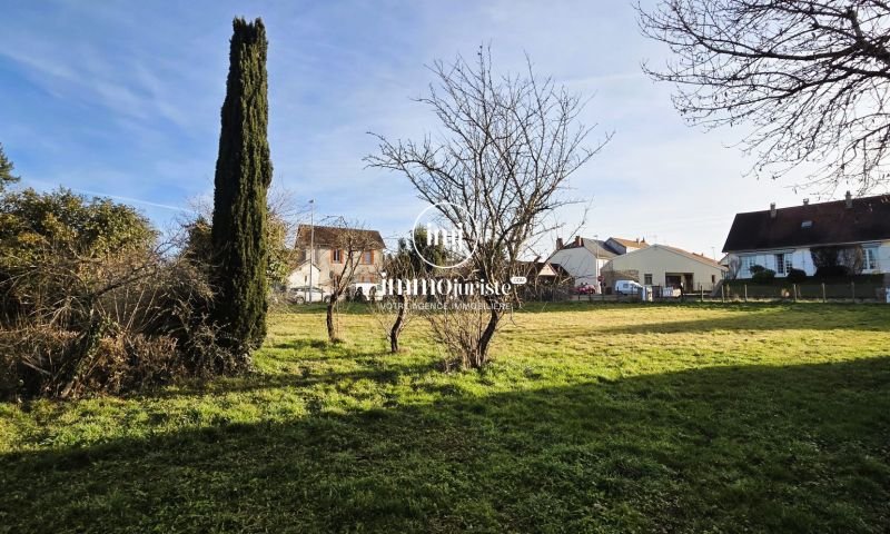 Maison à vendre, 165m², Saint-Yrieix-la-Perche