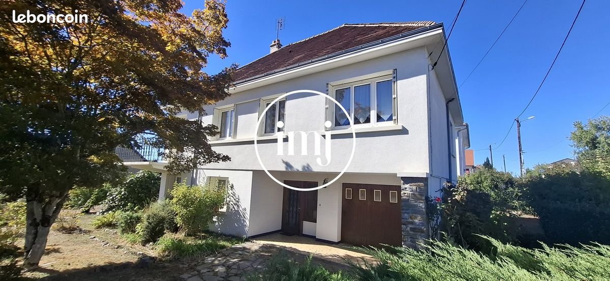 Maison à vendre, 145m², Saint-Yrieix-la-Perche