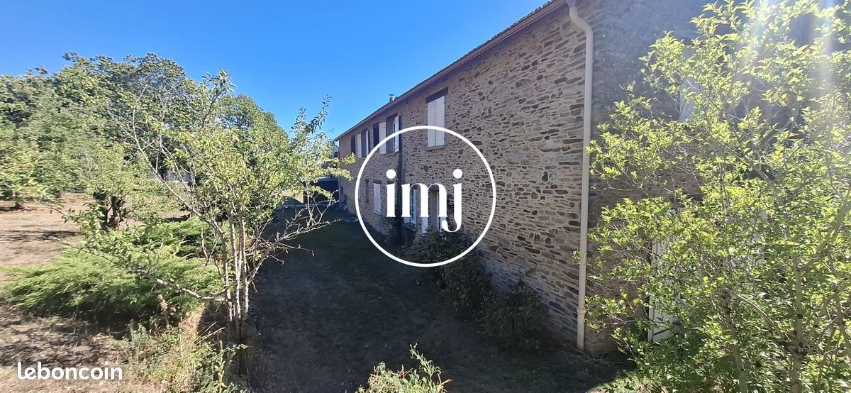 Maison à vendre, 257m², Saint-Yrieix-la-Perche