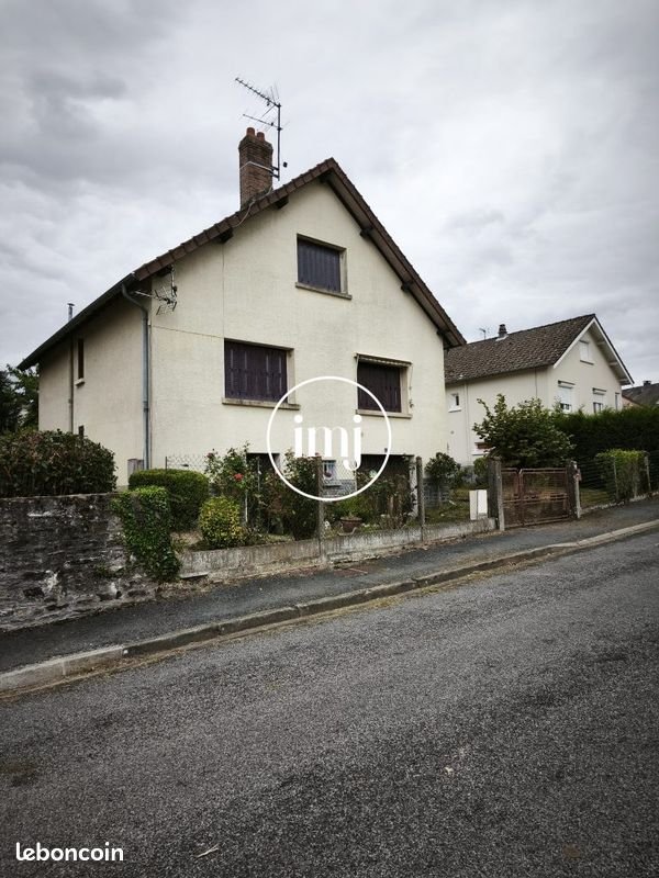 Maison à vendre, 115m², Saint-Yrieix-la-Perche