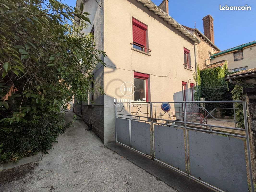 Maison à vendre, 176m², Saint-Laurent-sur-Gorre