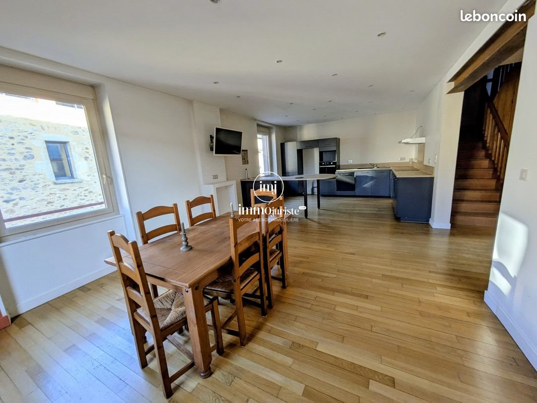 Maison à vendre, 176m², Saint-Laurent-sur-Gorre