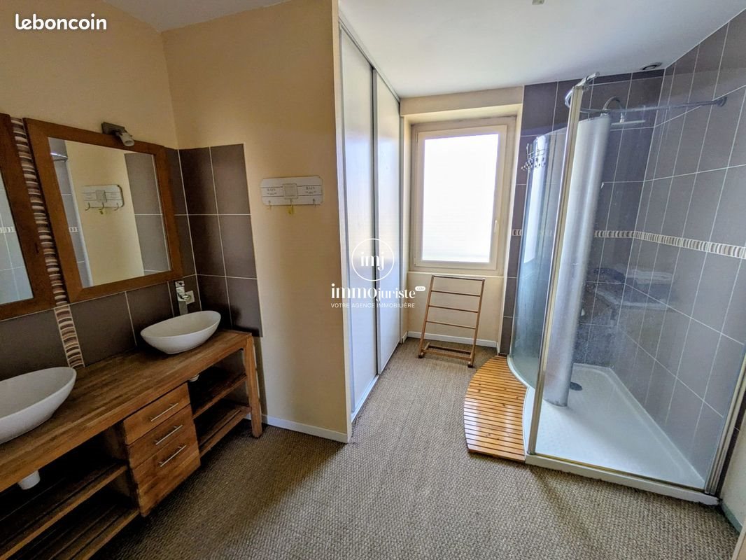 Maison à vendre, 176m², Saint-Laurent-sur-Gorre