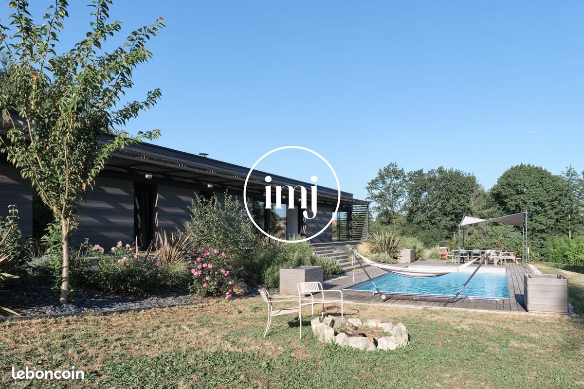 Maison à vendre, 176m², Saint-Yrieix-la-Perche
