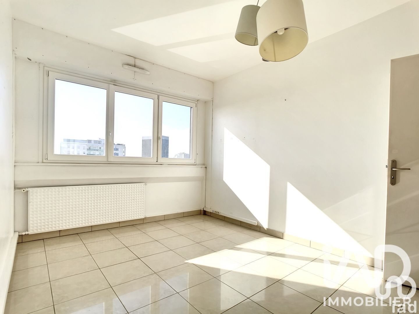 Appartement à louer, 69m², Courbevoie